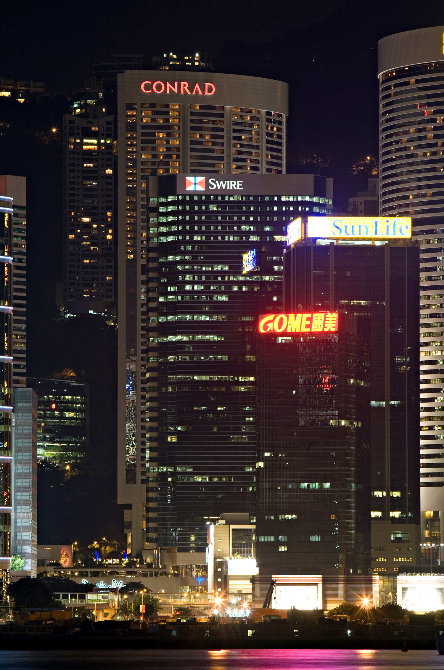 Conrad Hong Kong - Night view from Kowloon 