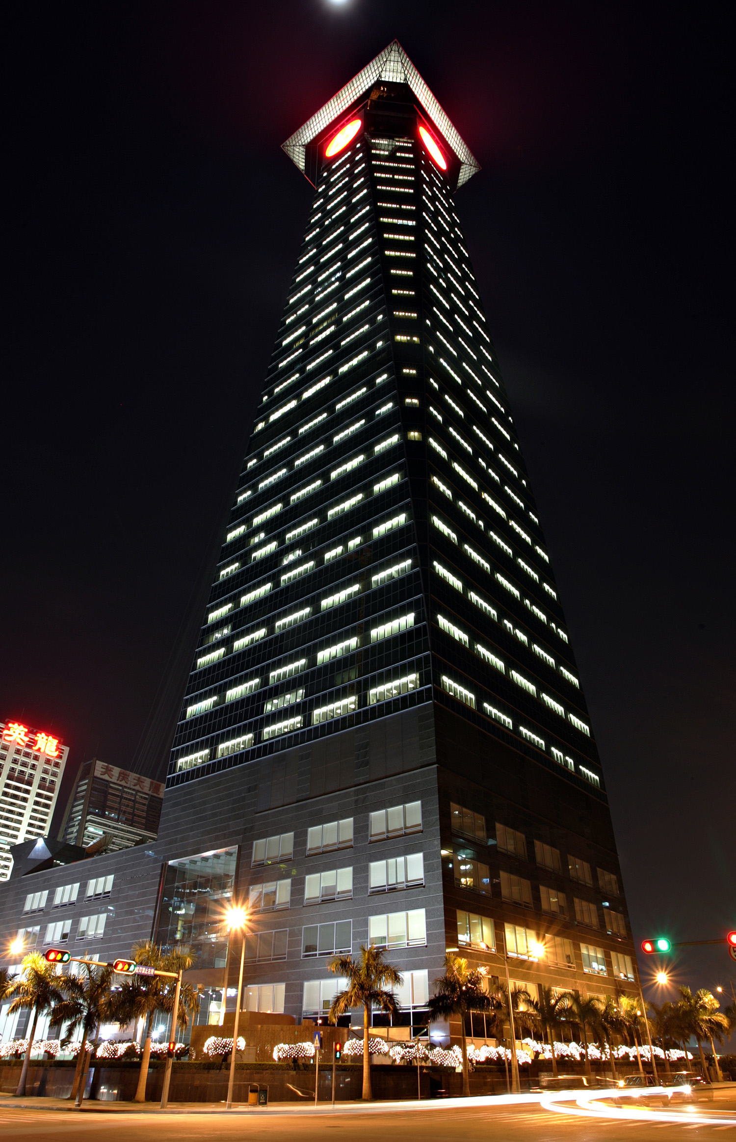 China Merchants Bank Tower - Night view from the north 