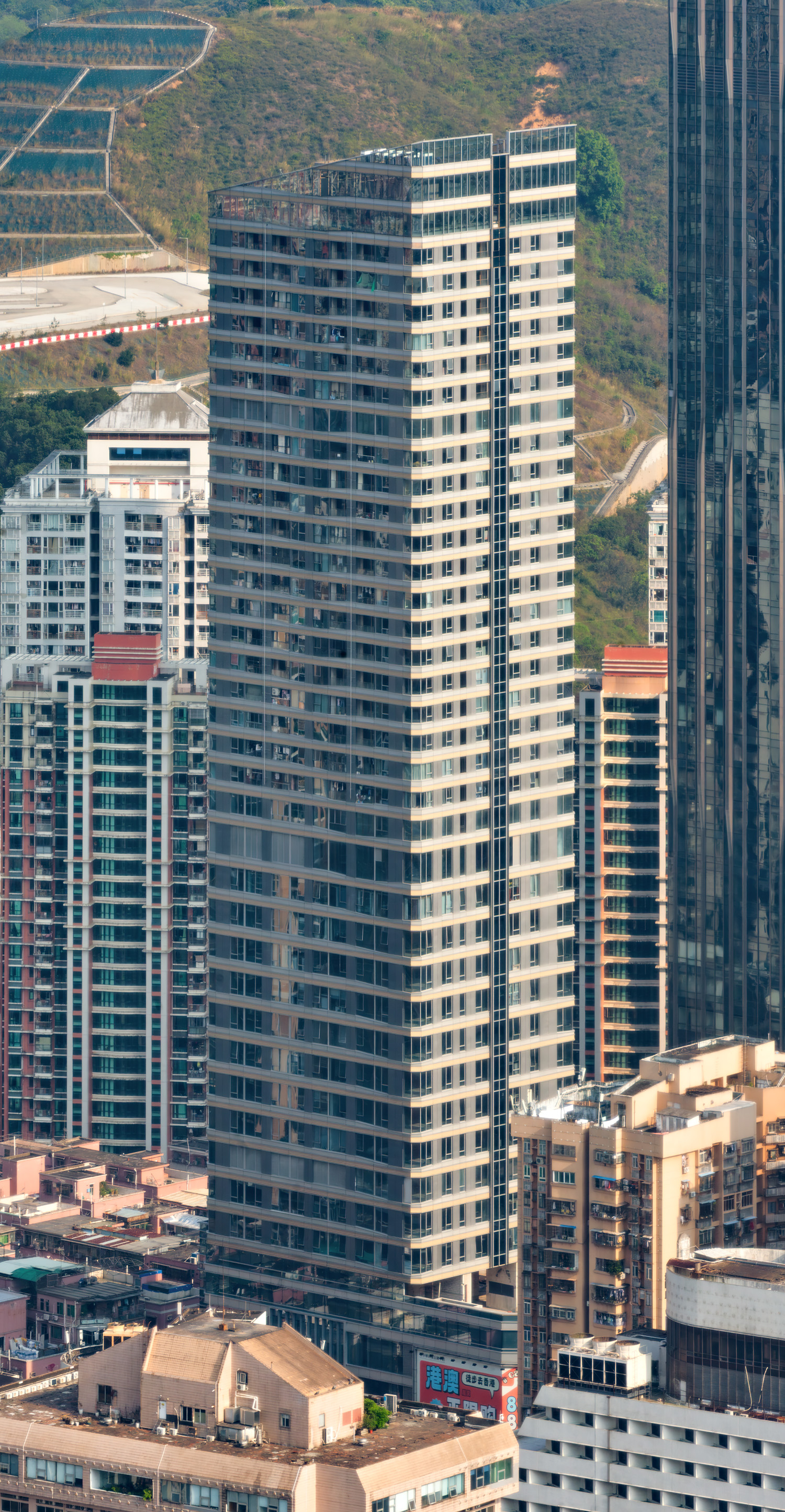 Greater China WFC Tower 2 - View from Shun Hing Square 