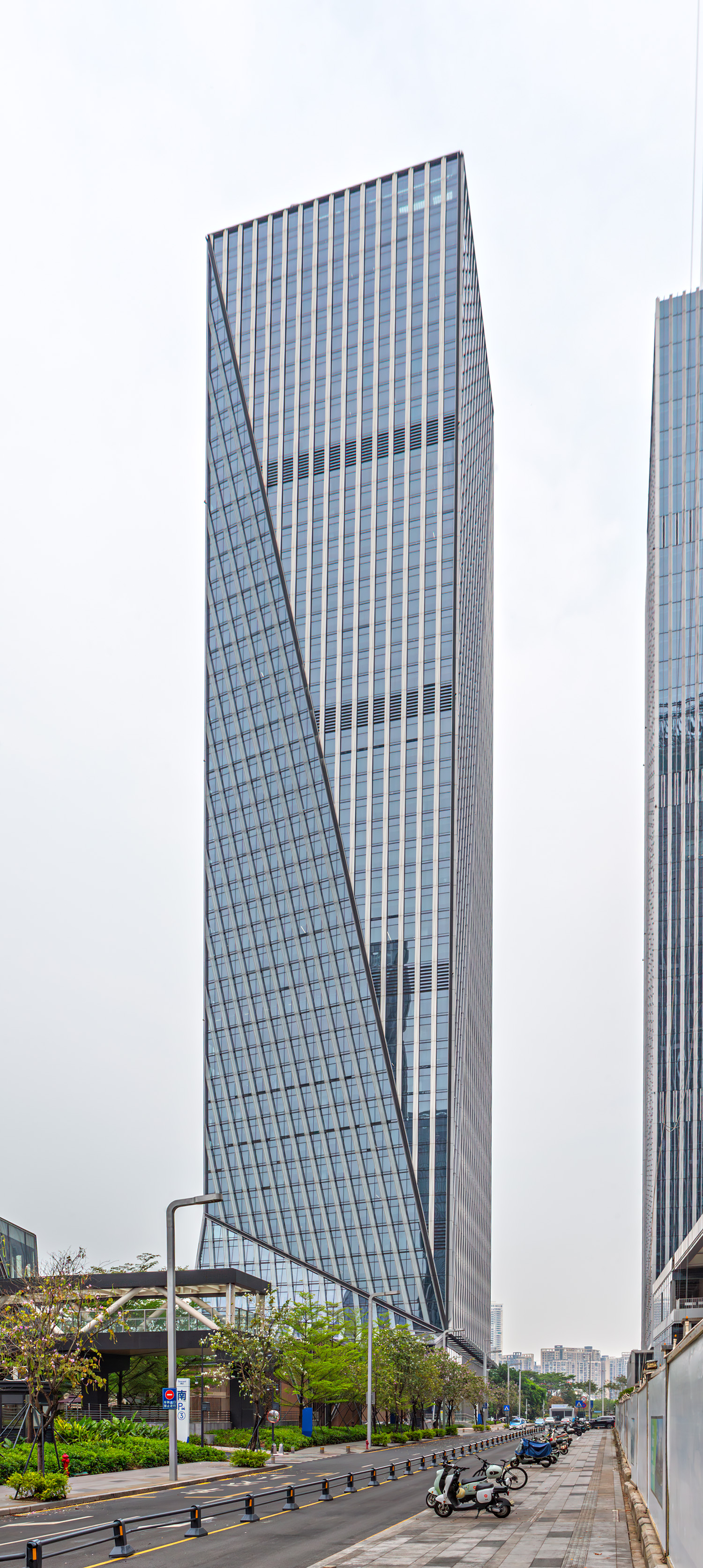 Qianhai Tencent Headquarters Tower 1 - View from the south 