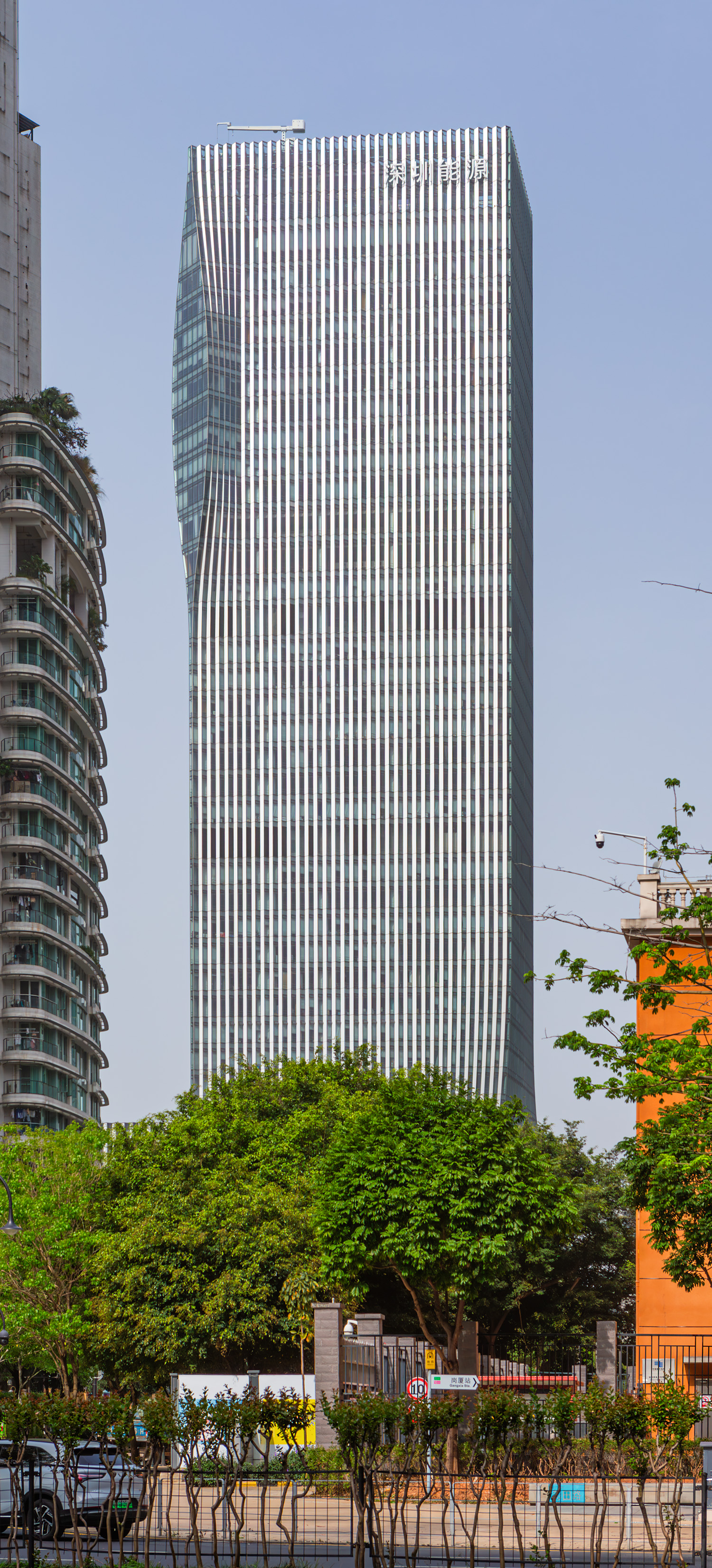 Shenzhen Energy Headquarters North Tower - View from the east 