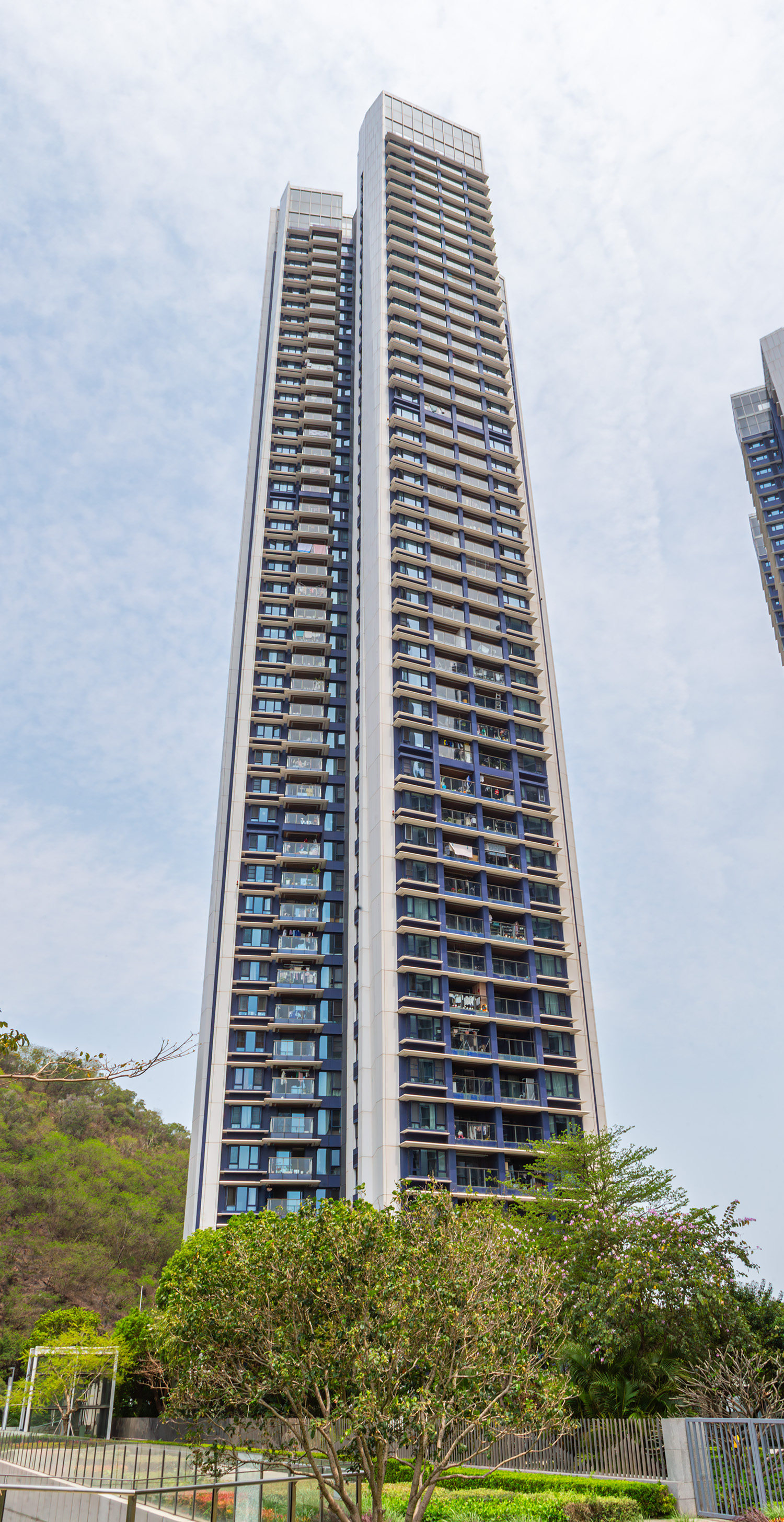 The Peninsula Phase III Tower 5 - Looking up 