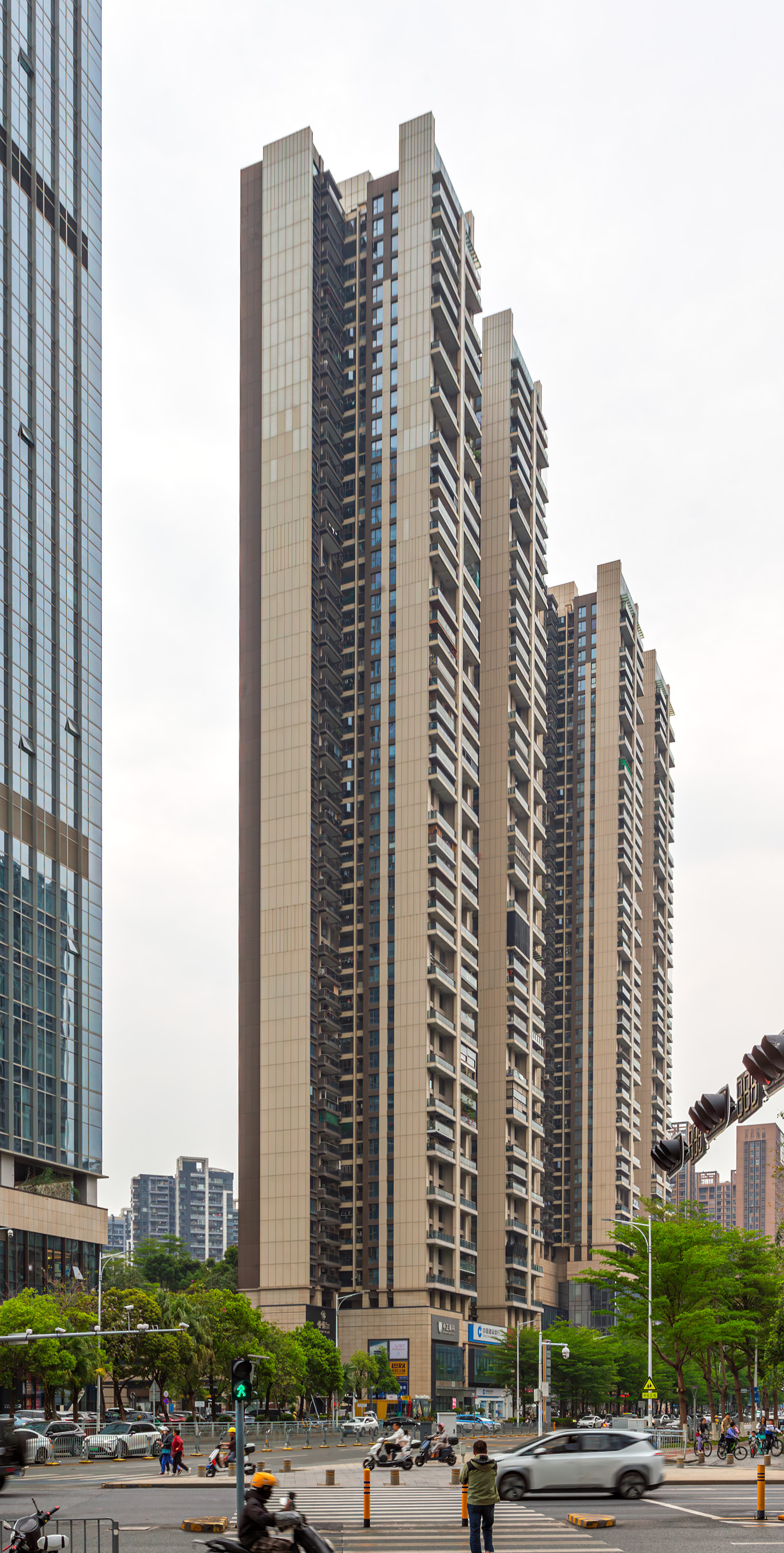 UNI-Center Tower 5 - In front of Tower 6 