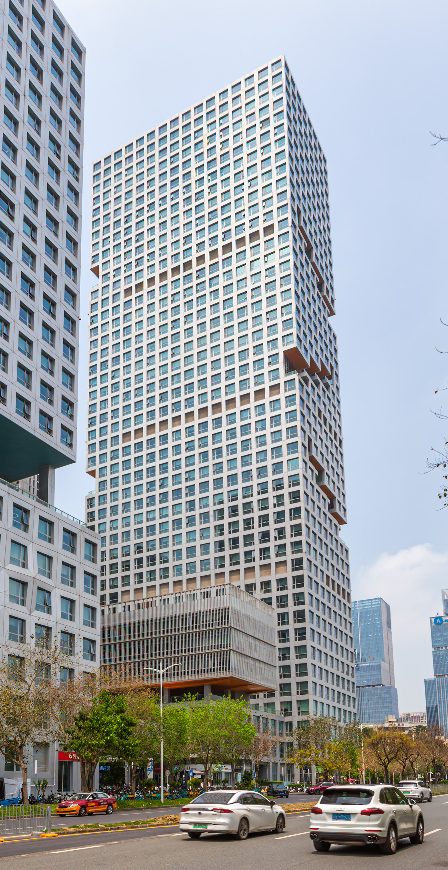 Vanke Yun Cloud City Tower 8 - View from the southeast 