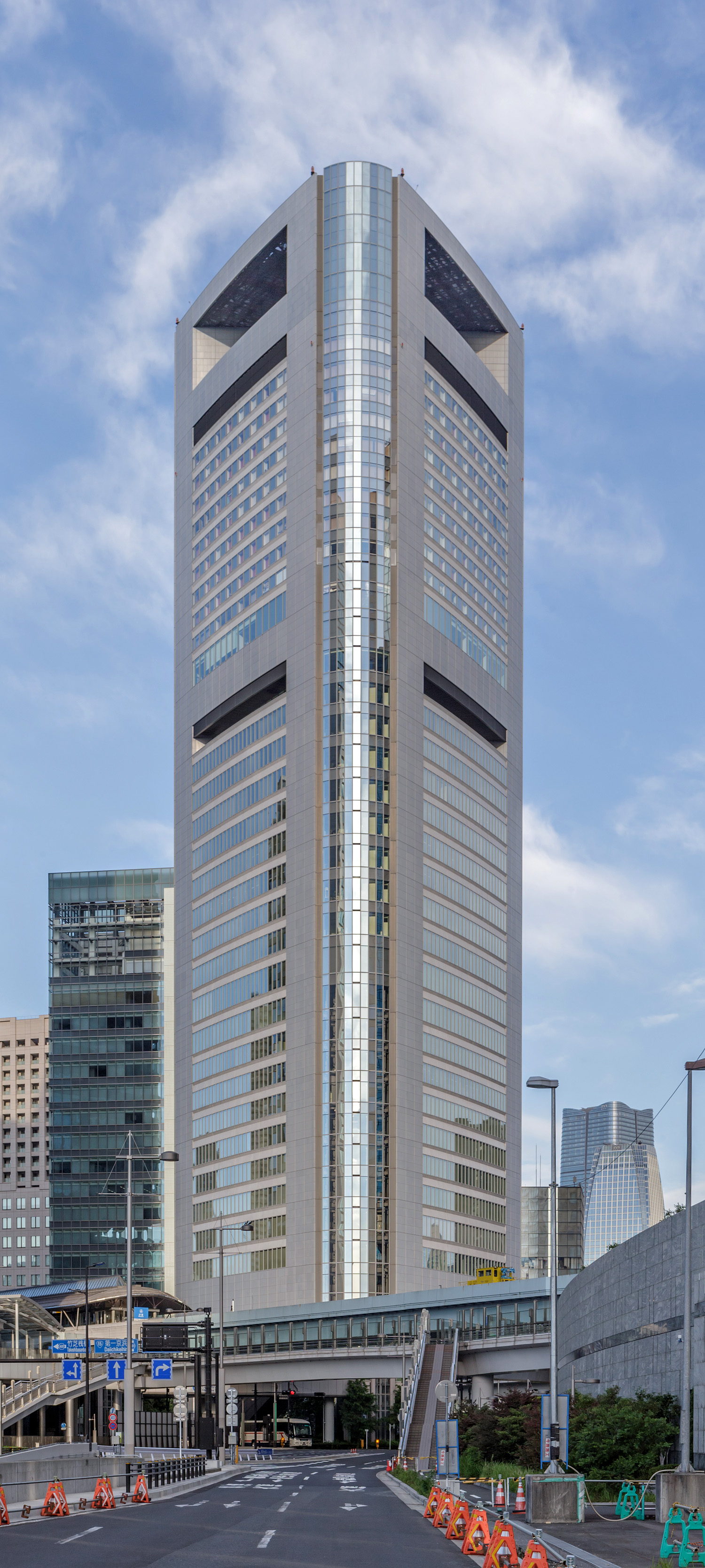 Shiodome Media Tower - View from the east 