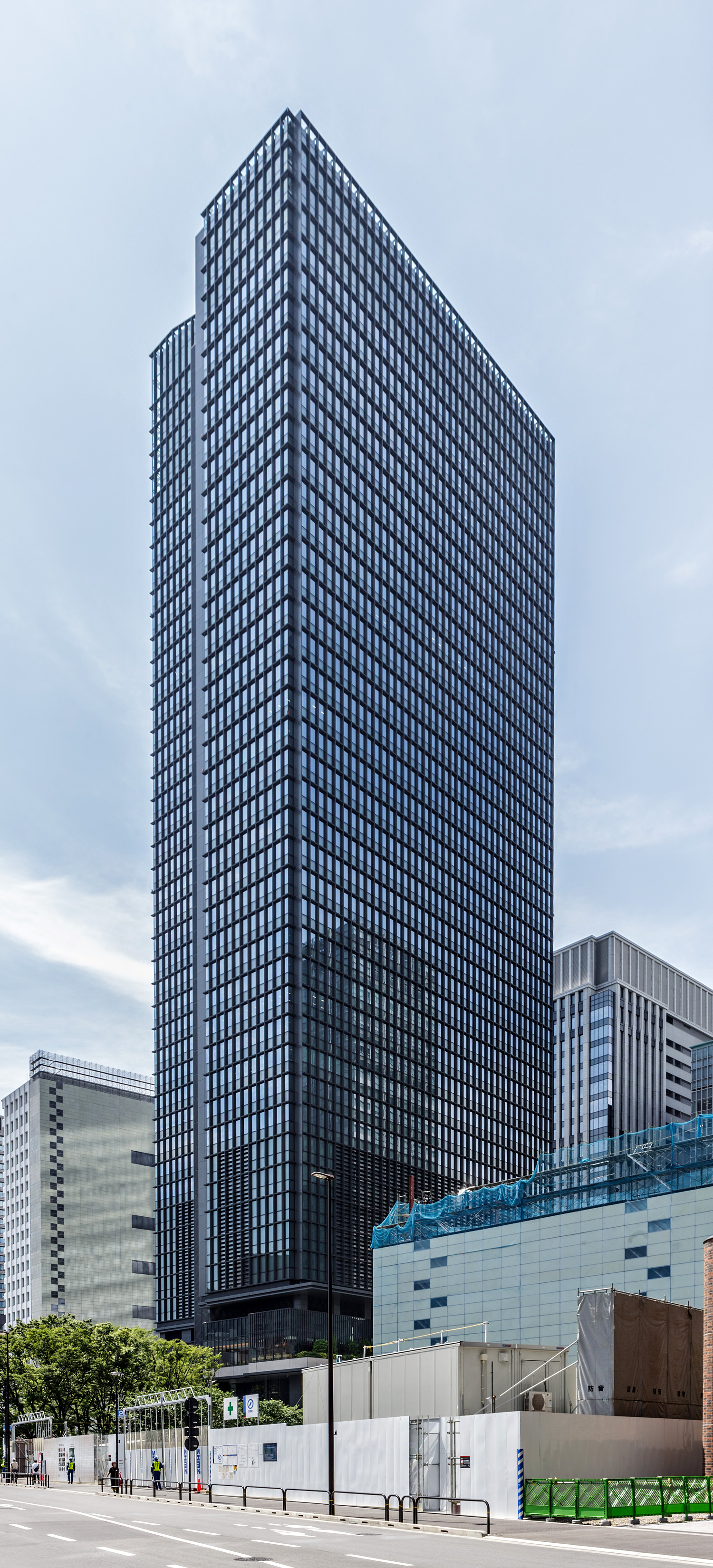 Tokiwabashi Tower - View from the north 