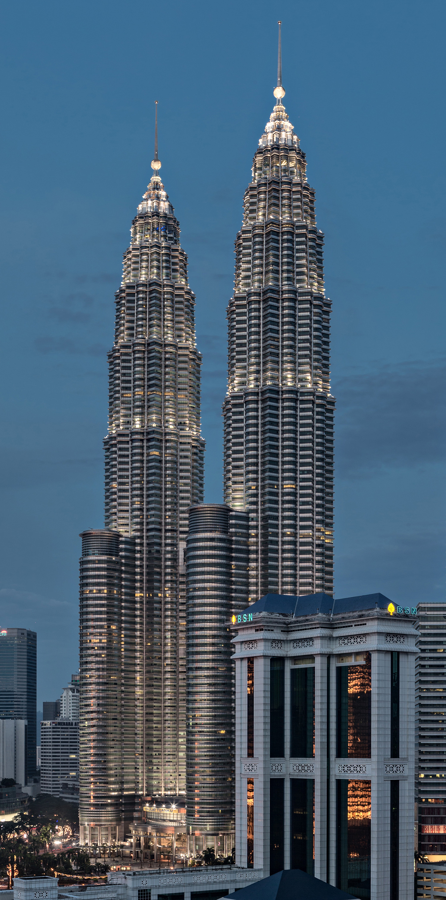 Petronas Twin Tower 1 - View from Renaissance Hotel, Tower 1 is the right tower 