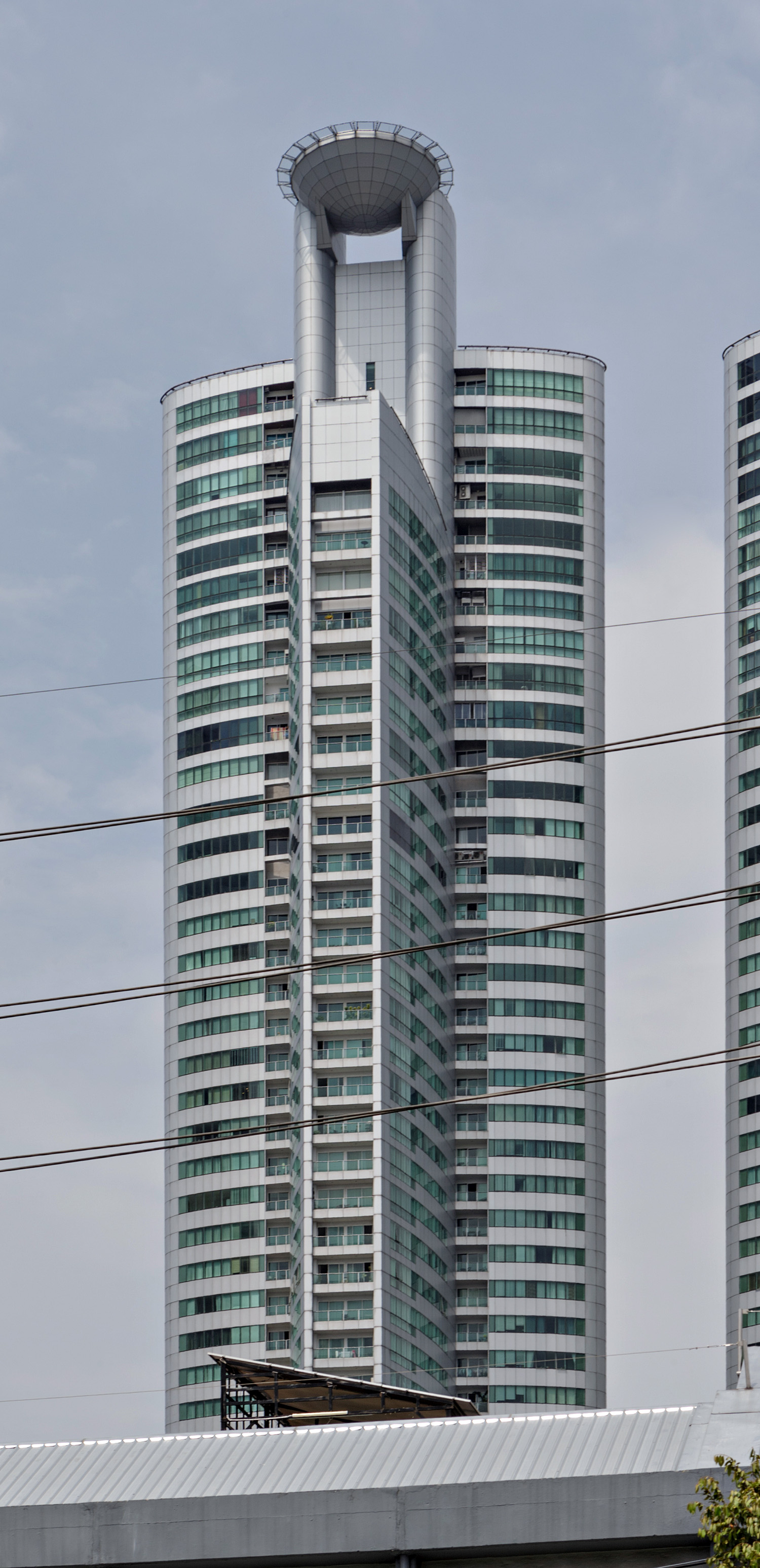 Millennium Residence Tower 2 - View from Ratchadaphisek Road 