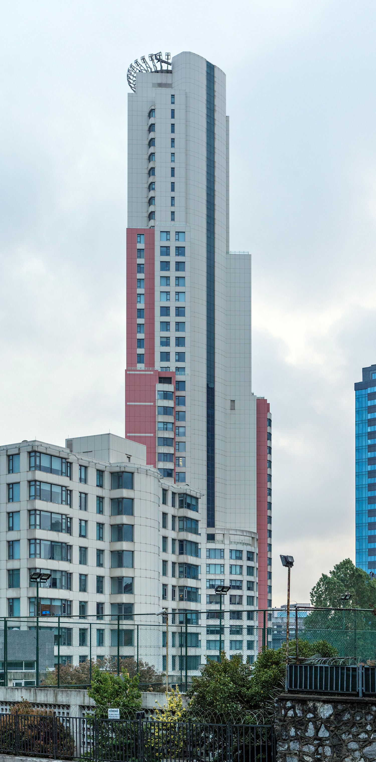 Sisli Plaza - View from the north 